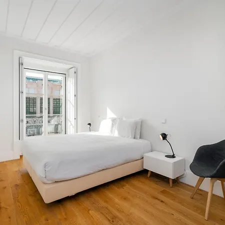 Whome Restauradores Deluxe W/ Elevator & Ac Perfect For Families & Friends Lisbon Exterior photo