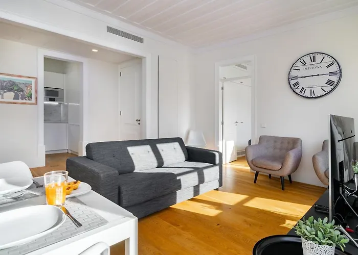Whome Restauradores Deluxe W/ Elevator & Ac Perfect For Families & Friends