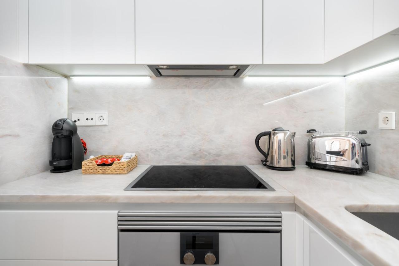 Whome Restauradores Deluxe W/ Elevator & Ac Perfect For Families & Friends Apartment *